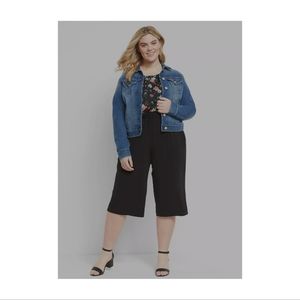 NWOT Lane Bryant Knit Kit Wide Leg Black Capri Pant Size 18